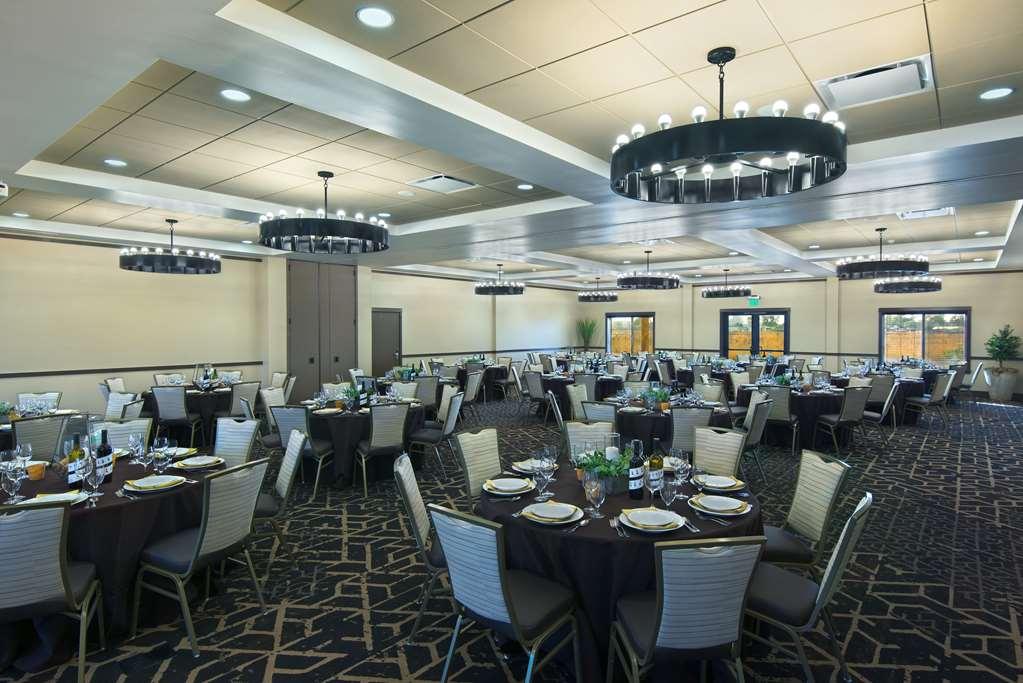 Oxford Suites Sonoma - Rohnert Park Facilities photo