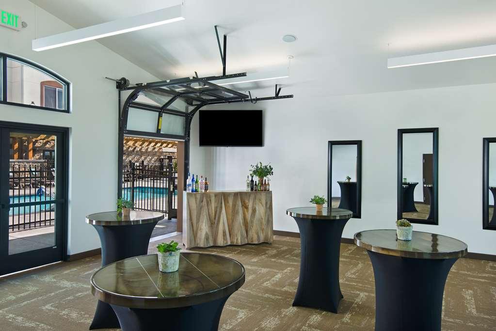 Oxford Suites Sonoma - Rohnert Park Room photo