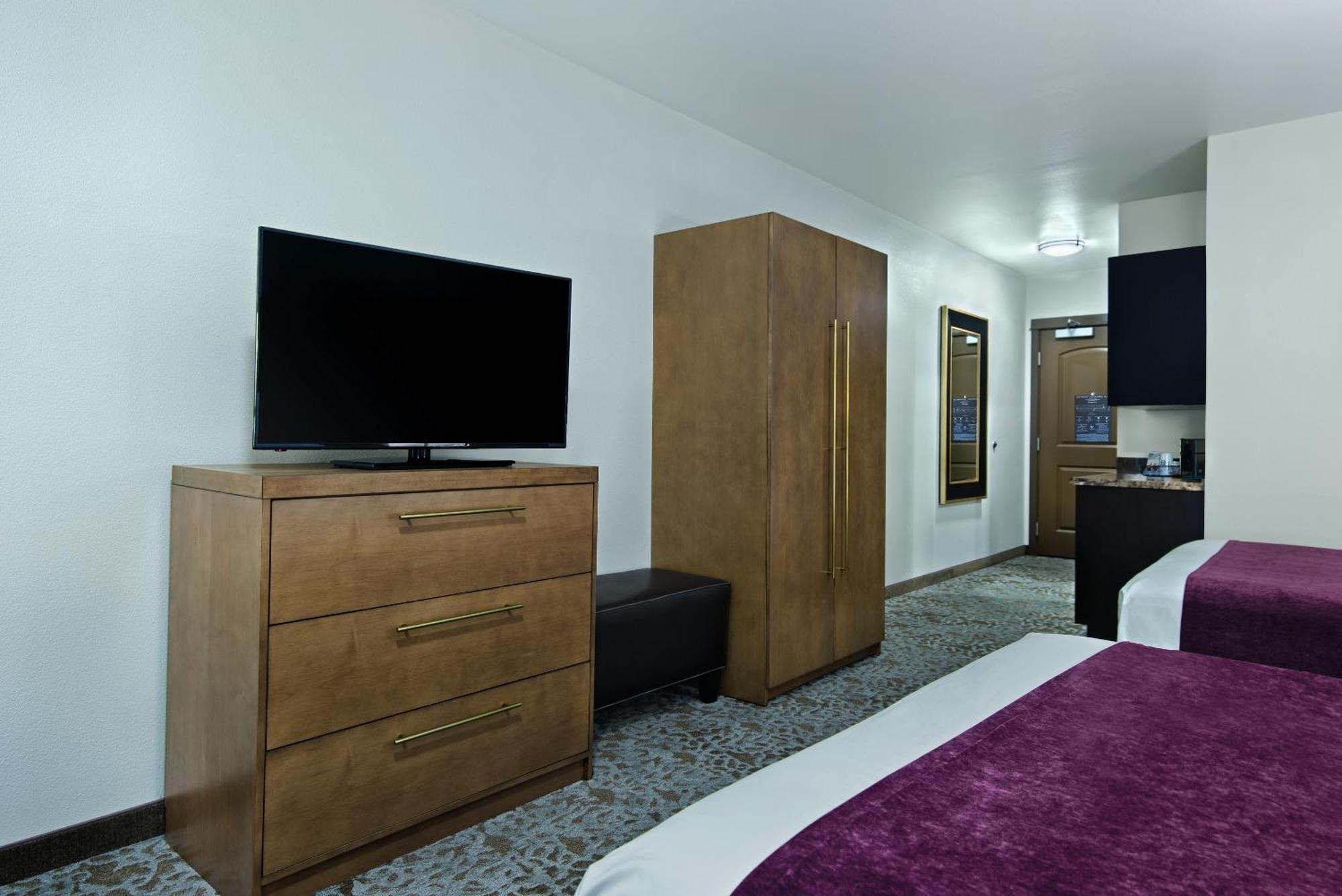 Oxford Suites Sonoma - Rohnert Park Room photo