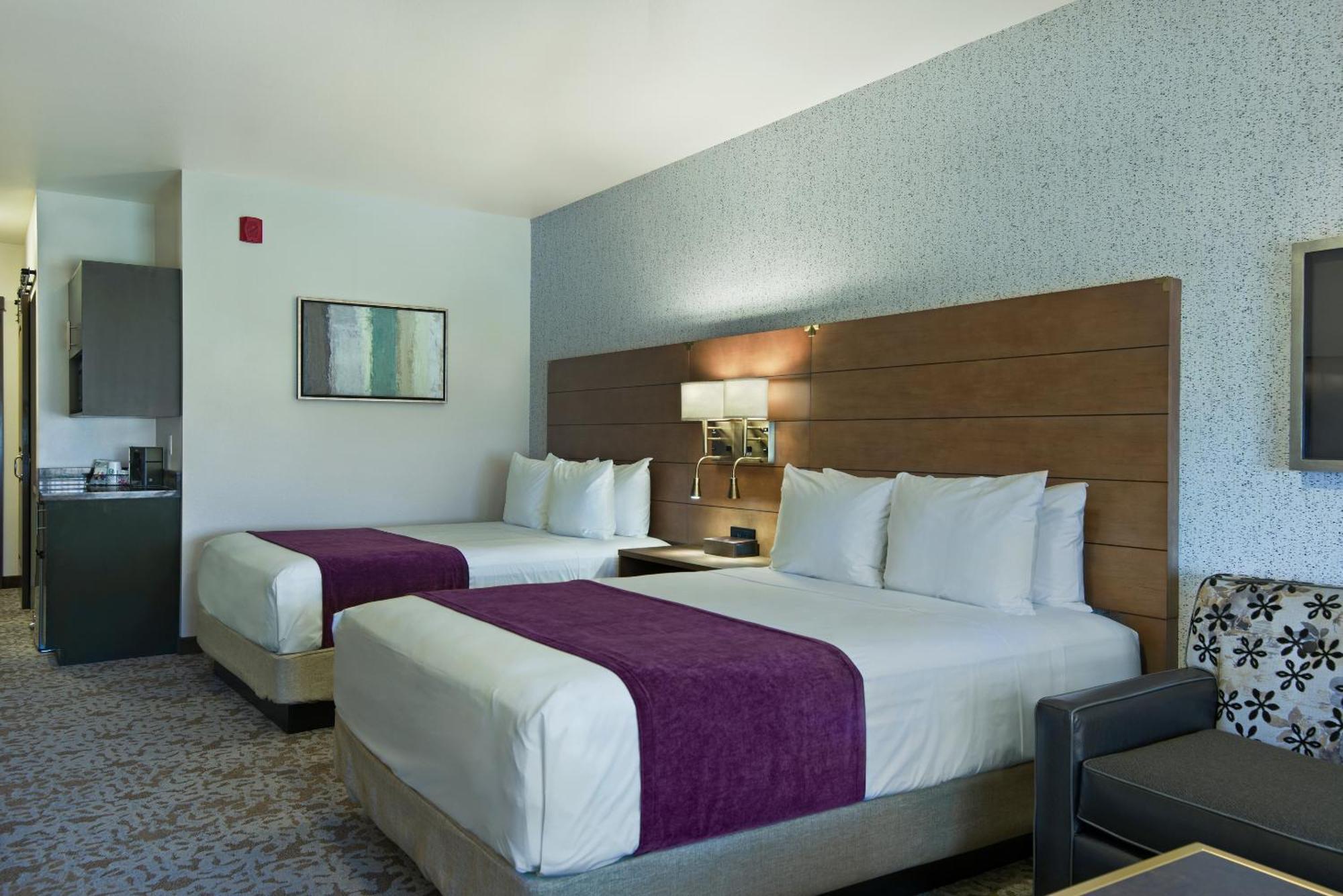 Oxford Suites Sonoma - Rohnert Park Room photo