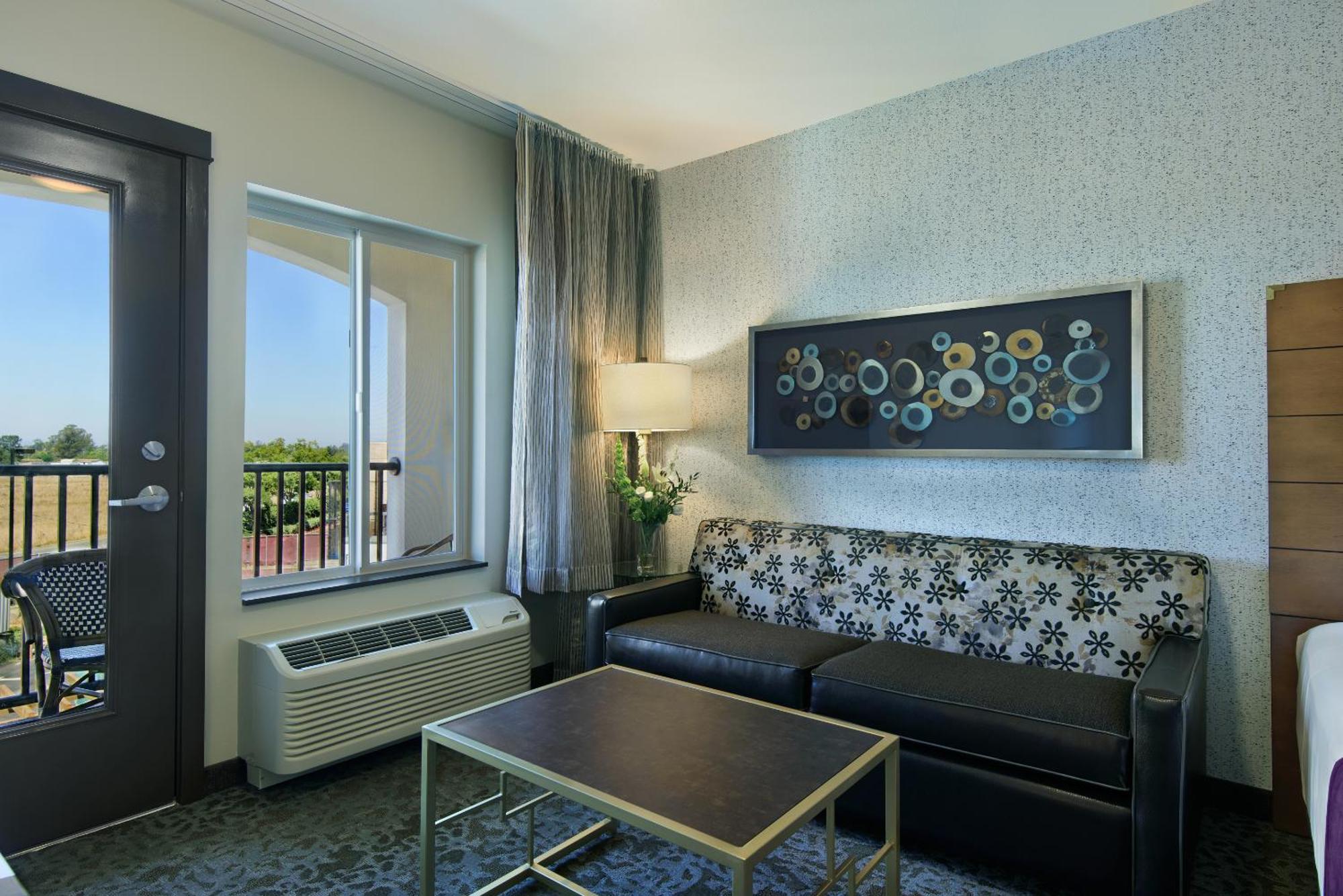 Oxford Suites Sonoma - Rohnert Park Room photo