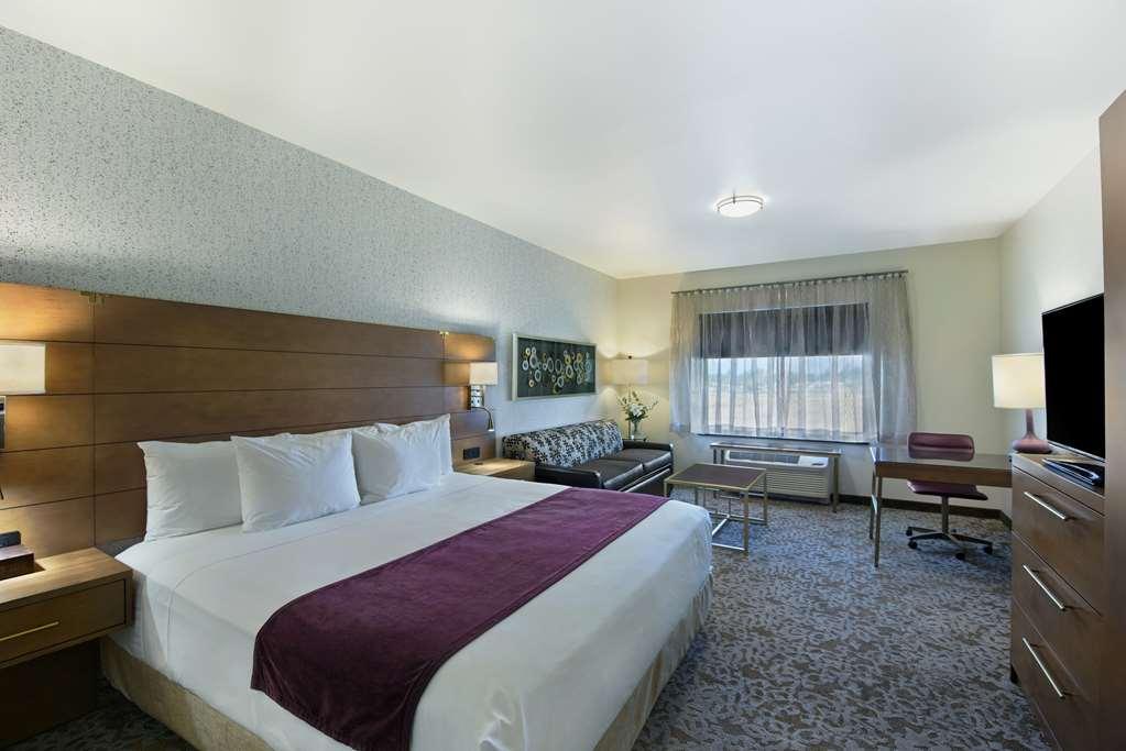 Oxford Suites Sonoma - Rohnert Park Room photo