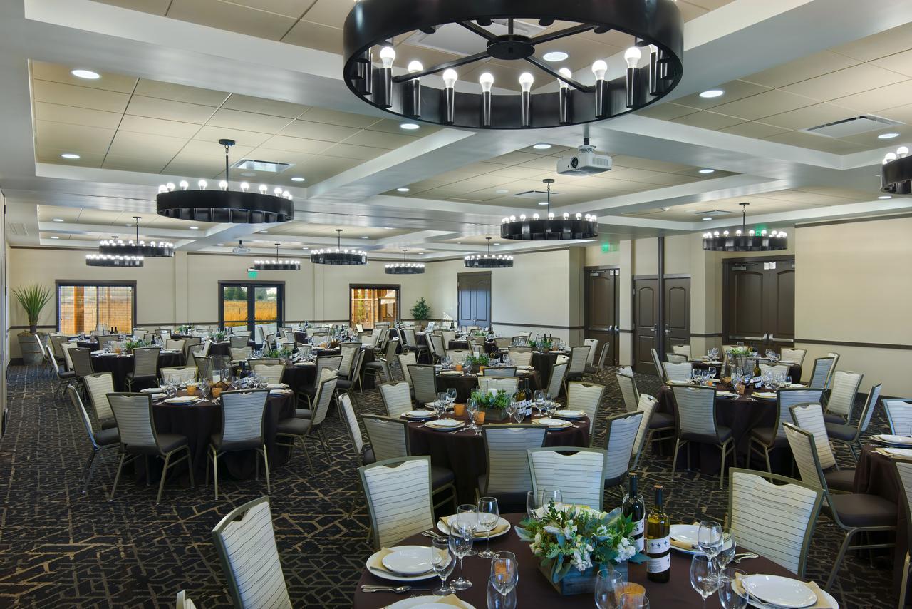 Oxford Suites Sonoma - Rohnert Park Room photo